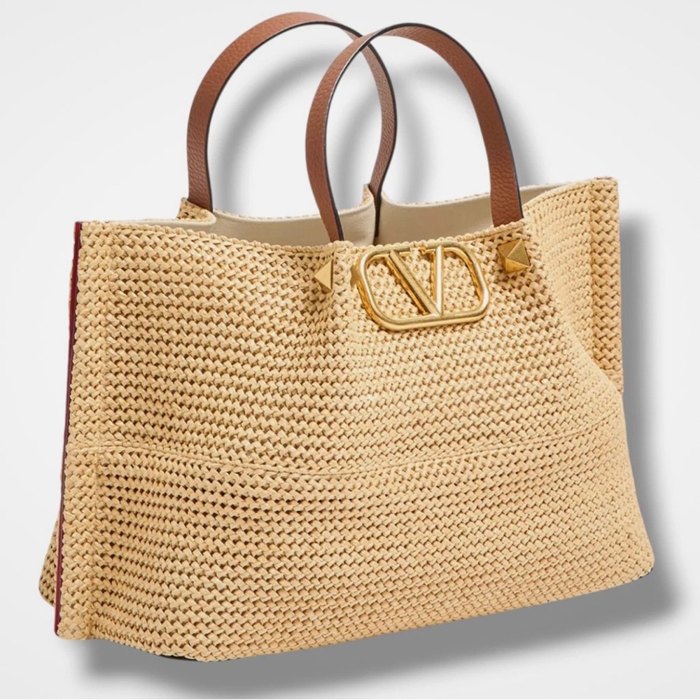 Valentino Garavani Vlogo straw medium tote - Picture 3 of 16